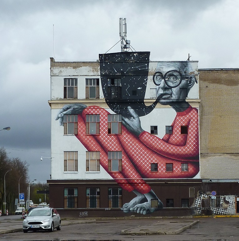 Kaunas astronomer street art