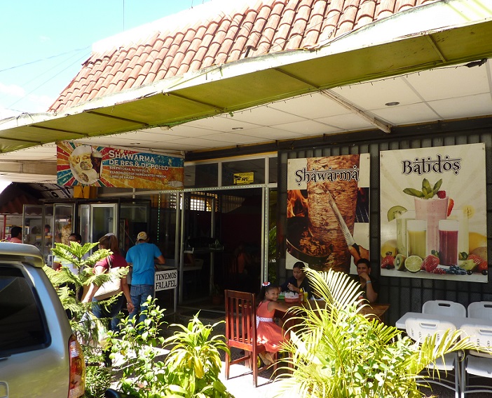 Nicaraguan kebab shop, Shawarma, in Leon